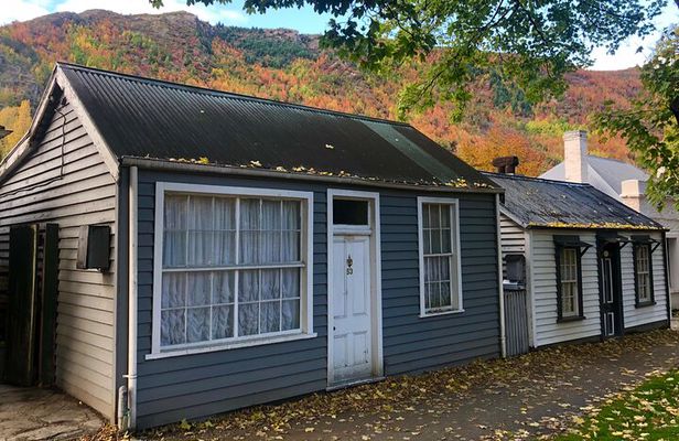 Arrowtown and Around Half-Day Small-Group Tour