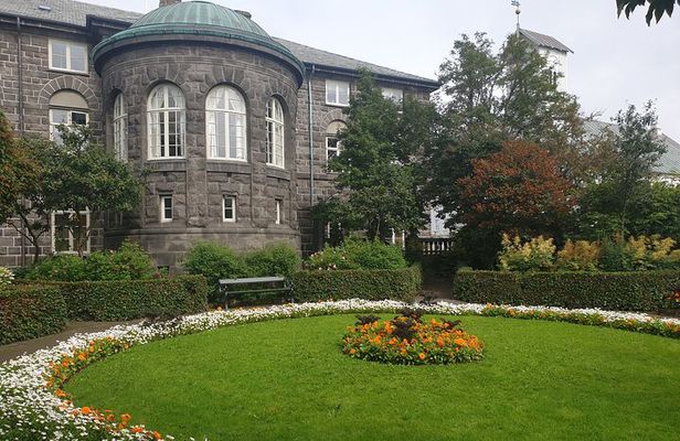 2-Hour Reykjavik Private Walking Tour