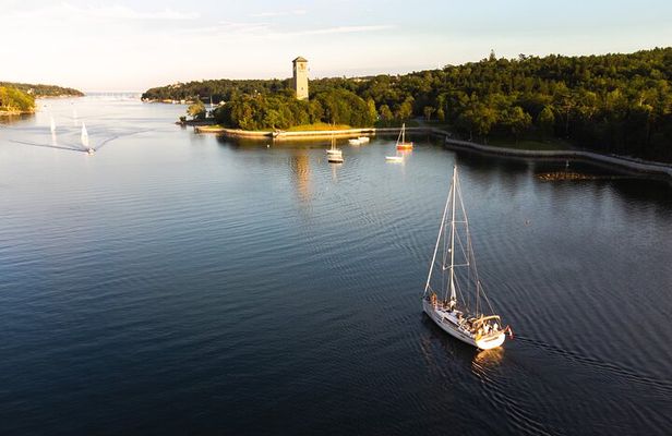 JFarwell Private Yacht Wine & Cheese Sunset Sail