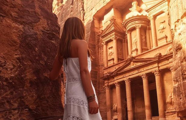 Private Full Day Tour from Amman to Petra City