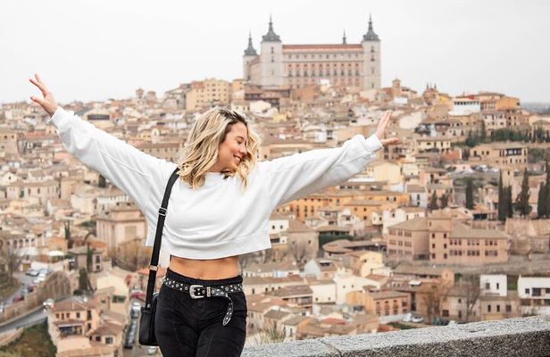 From Madrid: Toledo and Segovia Full-Day Tour With Tickets