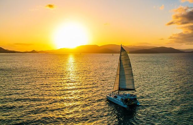 Private 2hr Yacht Hire Whitsundays