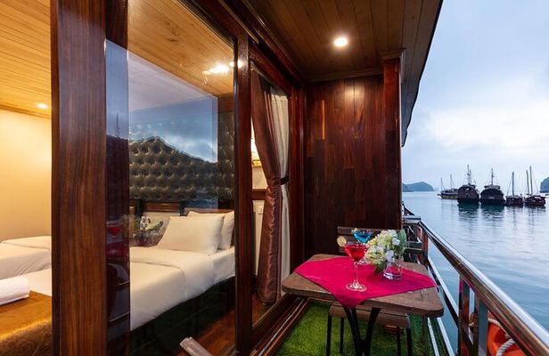 Fantastic 2 days-1 night Lavender Cruise with:kayak,meals,fishing,transfer,guide