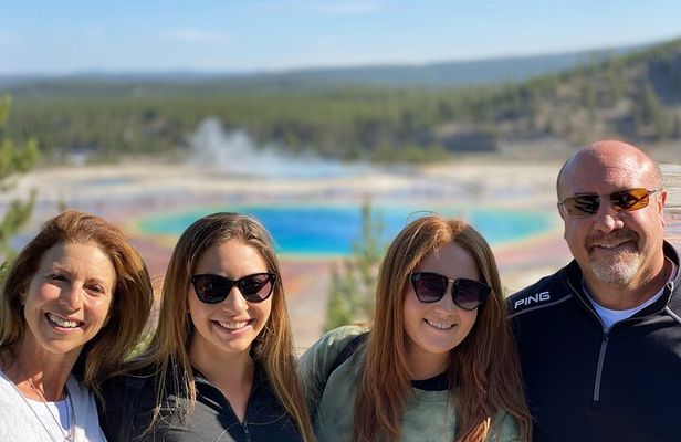 Private All-Day Tour of Yellowstone National Park