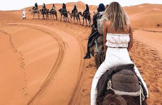 5 Days private tour from Marrakech to Fes Via Desert