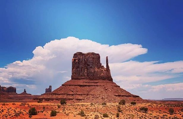 2.5 Hours Monument Valley Historical Sightseeing Tour by Jeep
