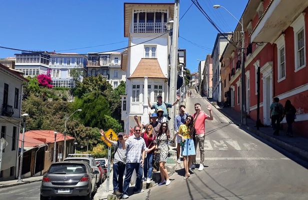 Valparaiso Private Tour with Wine Tasting from Santiago