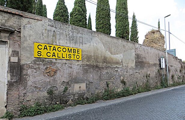 Catacombs tikets with Pick-up and Drop off