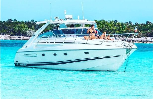 Private Beach Day / 50ft Sun Seeker or 33ft Boat / 1-10 Guests