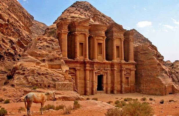 Private Petra Sightseeing day tour from Aqaba port