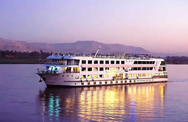 Nile Cruise package from Luxor