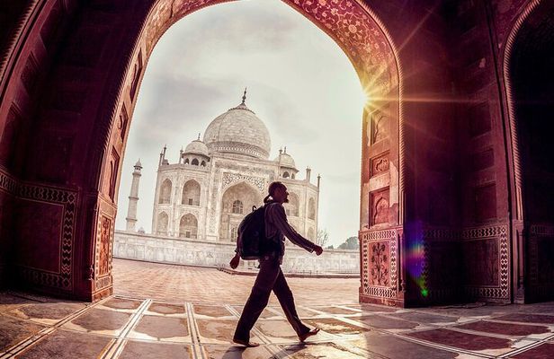 Private Guided Sunrise Taj Mahal Tour from Delhi by Car - All Inclusive