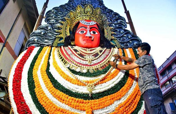Private Full-Day Mumbai Temple Tour