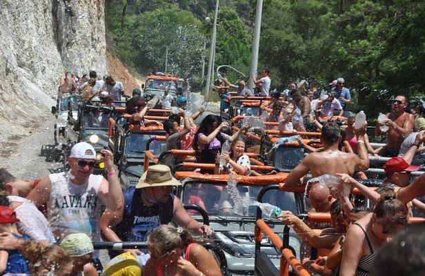 Alanya Jeep Safari in Taurus Mountains with Lunch at Dimcay River