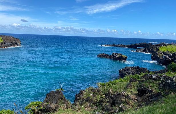 Rainforest Tour to Hana and Beyond