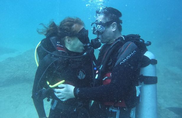 Discovery Scuba Diving in Dubai