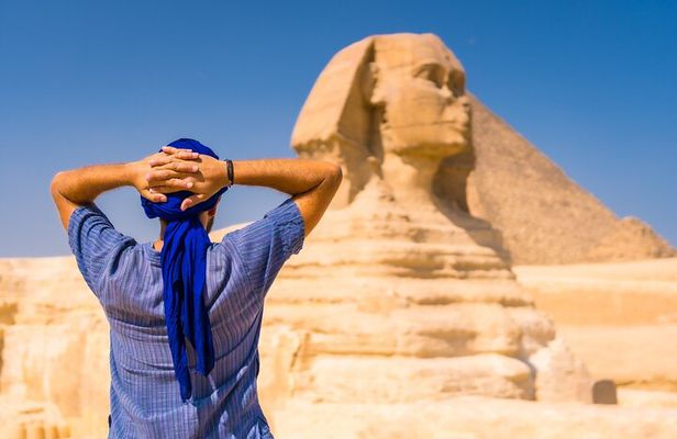 Full-Day Private Tour of Giza Pyramids, Memphis and Sakkara