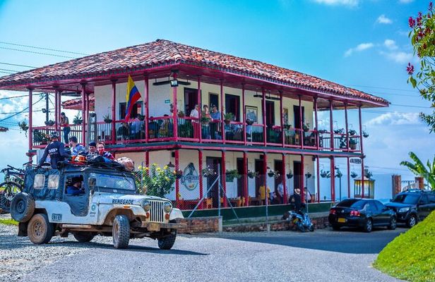 Coffee Axis: 3-Day Bike Tour of the Coffee Mountains