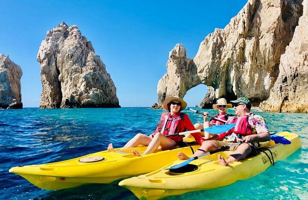 Los Cabos Arch and Playa del Amor Tour by Glass Bottom Kayak
