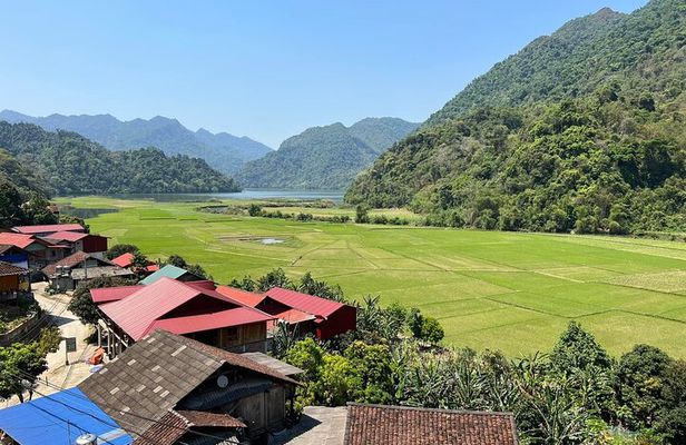 2-Day Ba Be Lake With Boat Trip, Swimming, Kayaking And Cycling