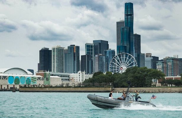 Chicago Shoreline Adventure Boat Tour