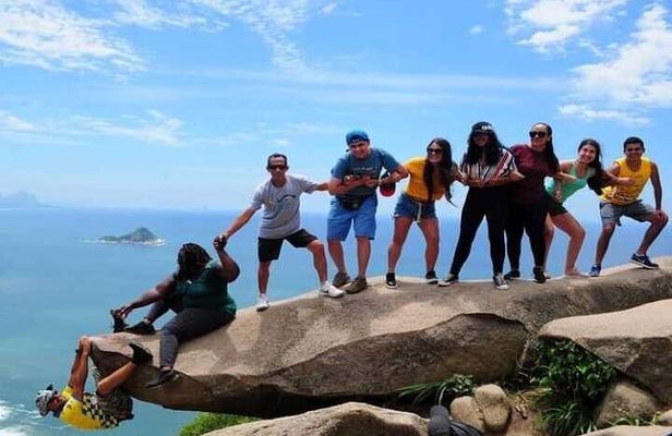 Private Full-Day Hike Tour Telegraph Stone and Beaches – Transport Included
