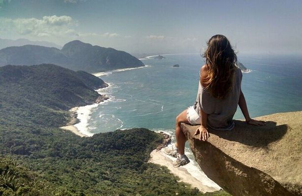 Private Full-Day Hike Tour Telegraph Stone and Beaches – Transport Included