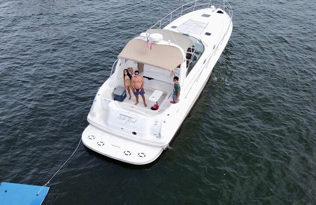 Miami Boat & Yacht for Day or Sunset Tour Cruise with captain