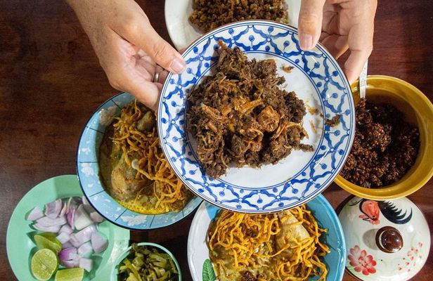 Eat Like a Local Food Tour in Hua Hin
