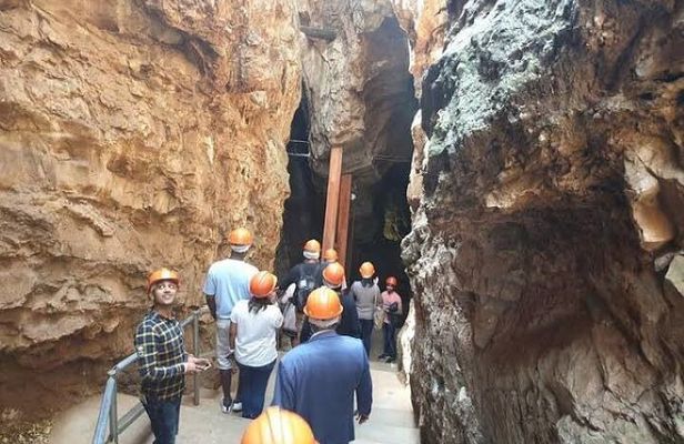 Cradle of Humankind tour with Sterkfontein Caves 