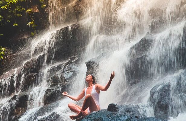 3 Ubud Waterfalls Tours & Lunch Overlooking Mount Batur