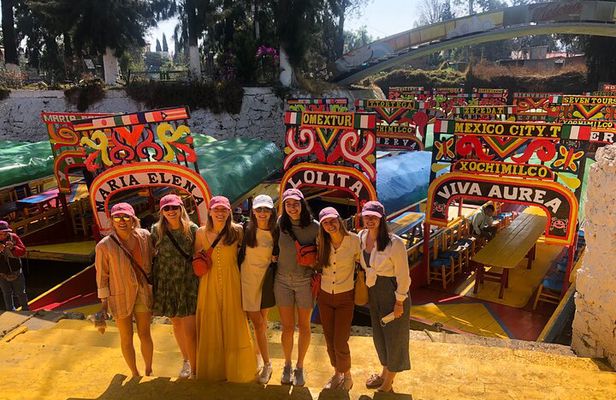 Xochimilco Tour: Coyoacan and Frida Kahlo Museum in Mexico City