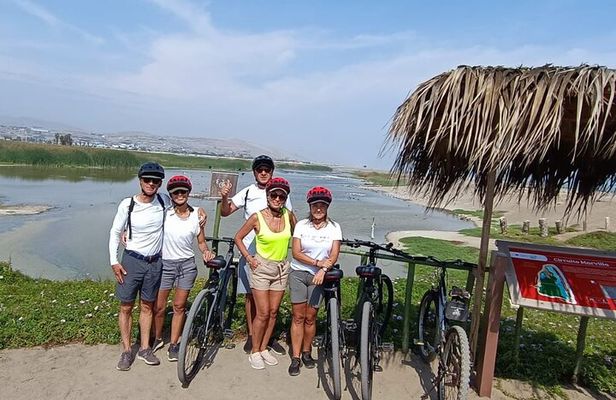 Bike Tour Discovering the Nature and History of Lima