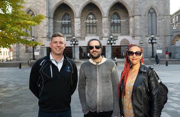 Private Tour of Montreal with River Cruise + Notre Dame