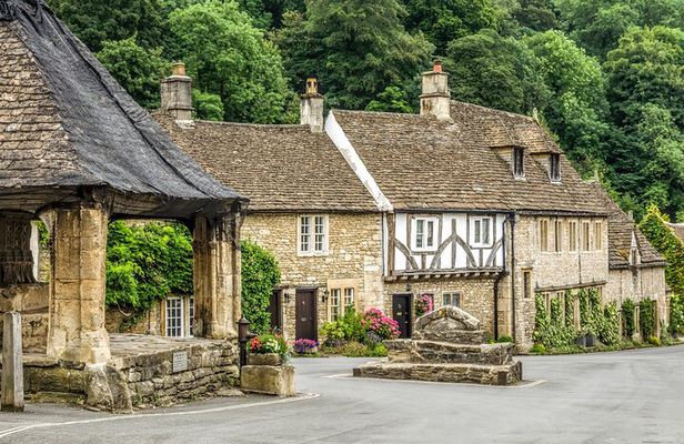 Private Day Tour from Bath to the Captivating Cotswolds