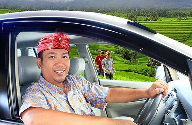 Customizable 10h Tours in a 7-Seater Toyota Innova