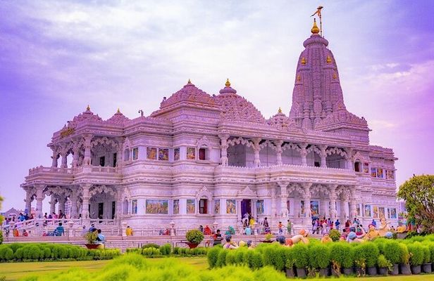 Private Day-Trip: Taj Mahal, Mathura, and Vrindavan, from Delhi