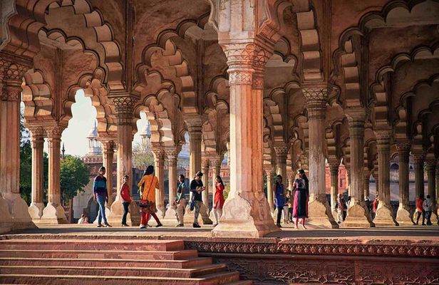 Private Taj Mahal, Agra Fort & Baby Taj Tour by Train from Delhi