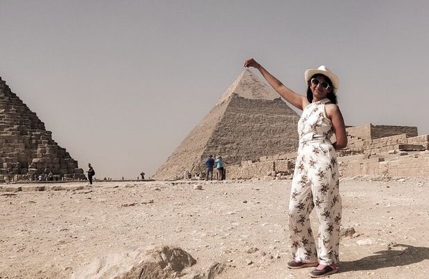 Full-Day Giza Pyramids, Sphinx, Memphis & Sakkara Private Tour