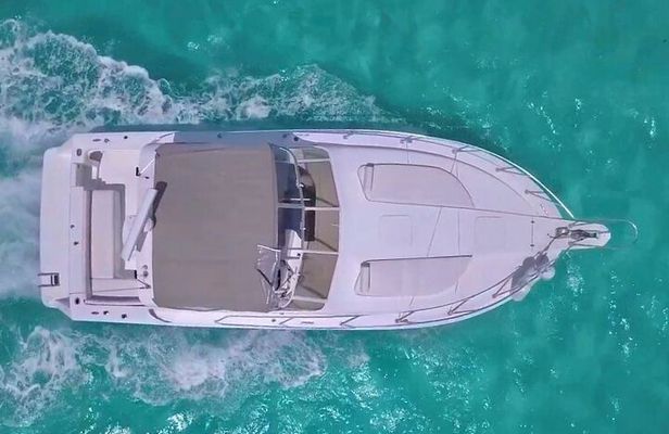 Private Yacht Cancun 42ft up to 8 people