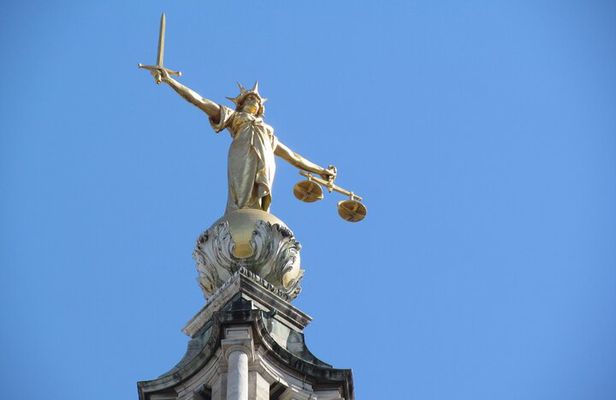 Law in London Private Tour