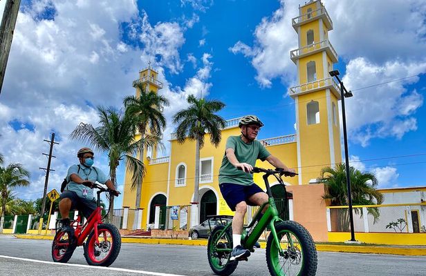 Cozumel: City Tour by E-bike