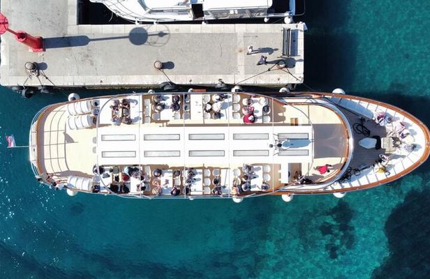 Elaphiti Islands Full-Day Cruise from Dubrovnik with Lunch
