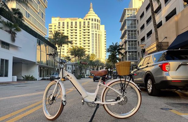 Electric Bike Tour in South Beach