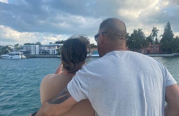 Miami 75 Min Boat Tour Biscayne Bay and Celebrity Homes Island