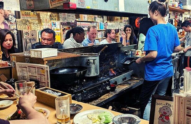 Osaka Kickstart: Hotspots and Hidden Gems Private or Group Tours