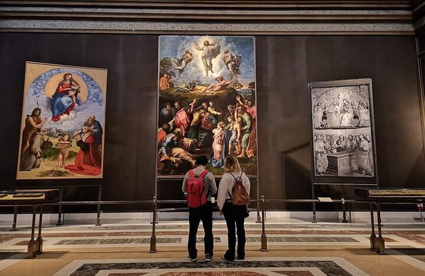  Sistine Chapel, Vatican Museums & St Peter's Small Group Tour