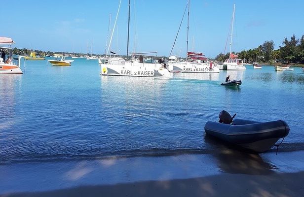 Catamaran, BBQ, Ile Gabriel , Ile Plate ,Coin de Mire 