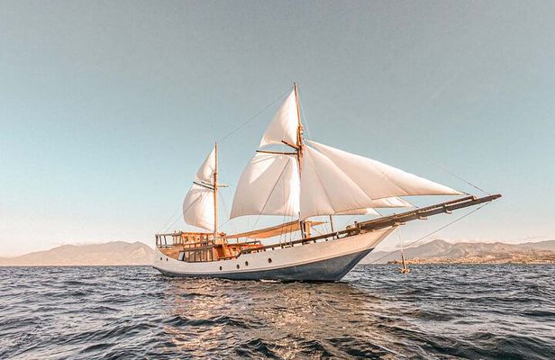 Shared Trip Sailing Komodo 3D2N