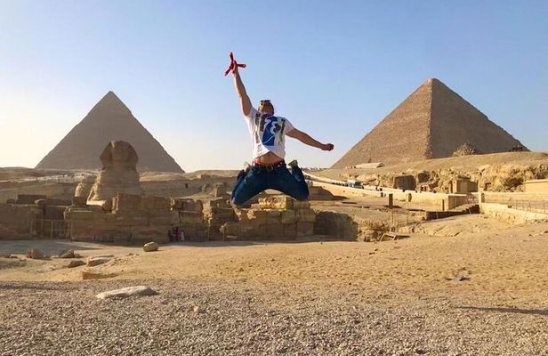 Tour to Pyramids, Sphinx, Ancient Islamic Cairo Including Felucca Sailing Boat 